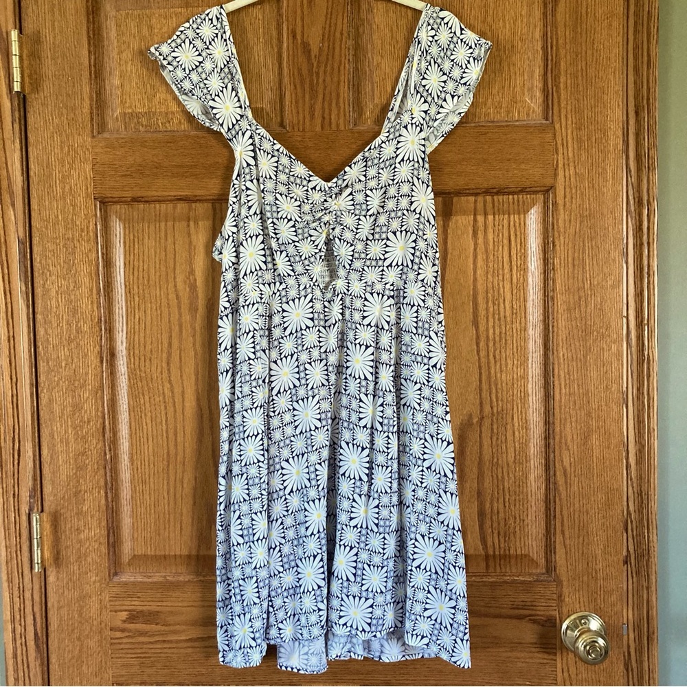 5/$15 Nevena Rae Summery Daisy Print Dress 2X